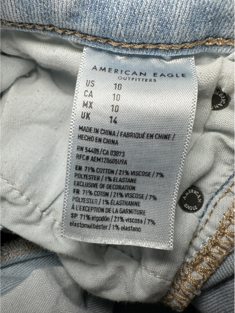 American Eagle Light Wash Hi-Rise Shortie Denim Shorts Size 10 - Picture 6 of 6